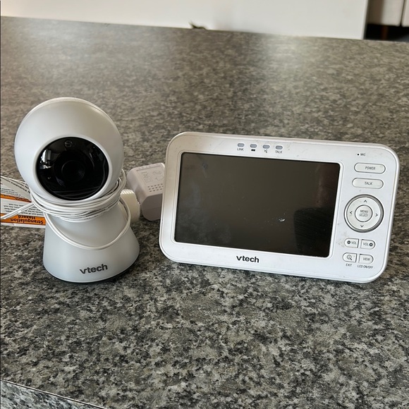 VTech Baby Monitor with Camera - Picture 1 of 1